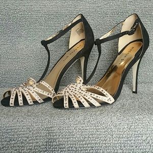 Madden Girl Dimitrius Dress Sandals